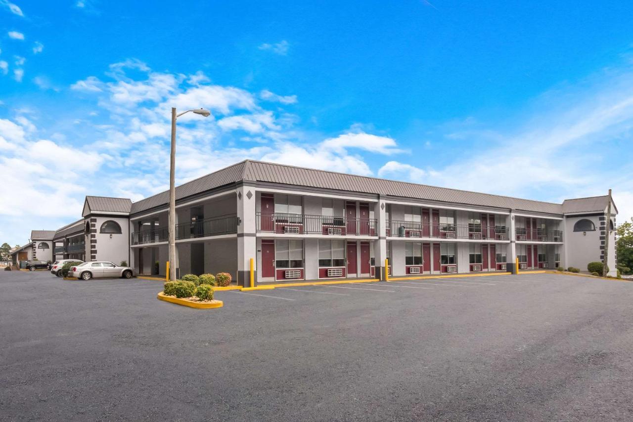 Suburban Studios Cleveland Tn I-75 Extérieur photo